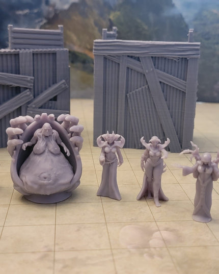 Gang- Sinner Sister Witches - 6 Figures