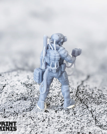 Mirek - Combat Doctor - Automata Collection