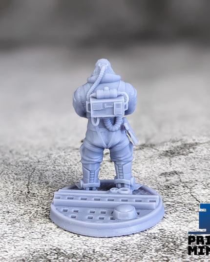 Simii Security Guards - Gorilla Humanoids - In Orbit Collection