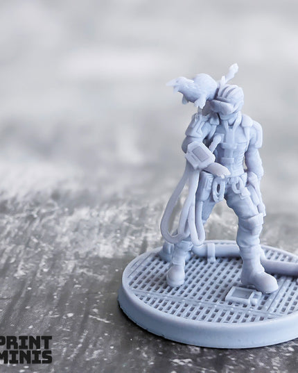 Zenon - Hacker (with & without Cassawk pet) - Automata Collection